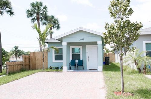 2682 Nokomis Avenue, West Palm Beach, FL, 33409 | Card Image