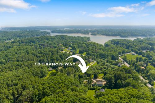 18-18 Francis Way, Kittery, ME, 03904-5475 | Card Image