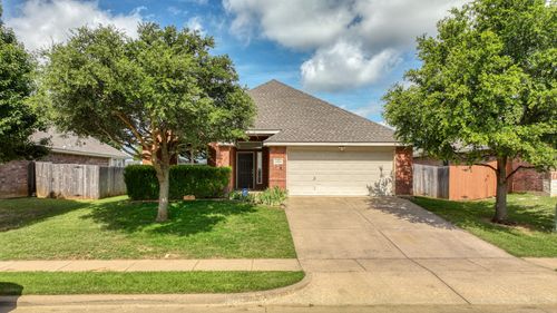 1104 Junegrass Ln, Crowley, TX, 76036-4066 | Card Image