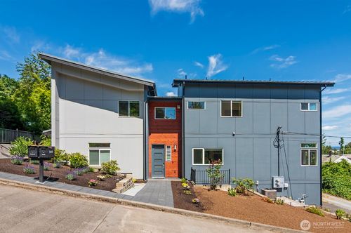5426 31st Ave S, Seattle, WA, 98108-3023 | Card Image