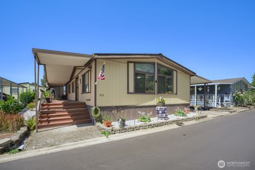 207-3611 I St Ne, Auburn, WA, 98002-1826 | Card Image