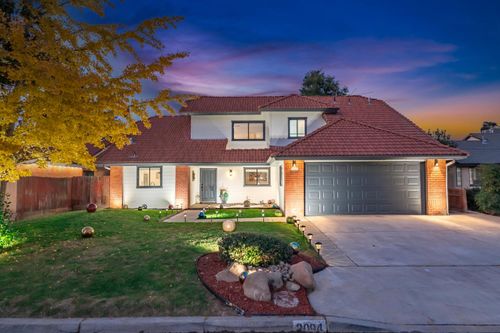 2094 E El Paso Ave, Fresno, CA, 93720-0220 | Card Image