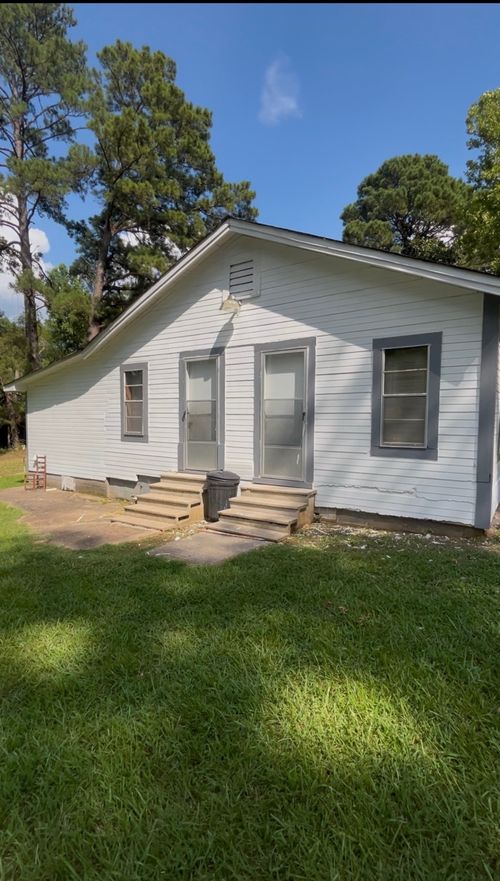 203 Chrysler St, Minden, LA, 71055-4617 | Card Image