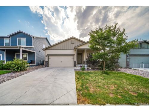 333 Spruce St, Bennett, CO, 80102-8667 | Card Image