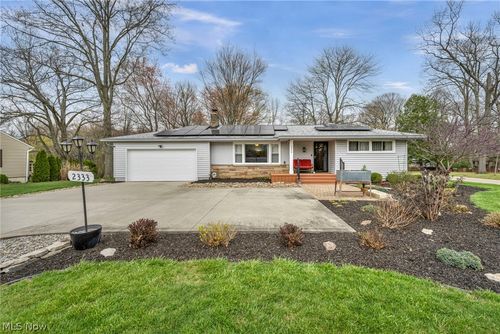 2333 Maylo Path, Akron, OH, 44312-5561 | Card Image