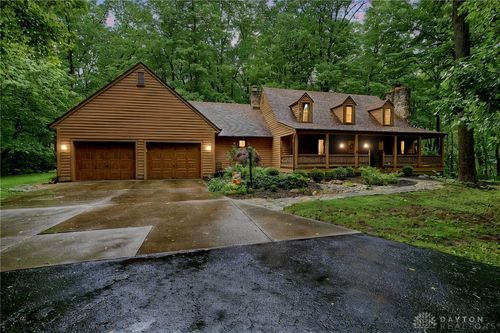 575 Hornwood Dr, Springfield, OH, 45504-3986 | Card Image