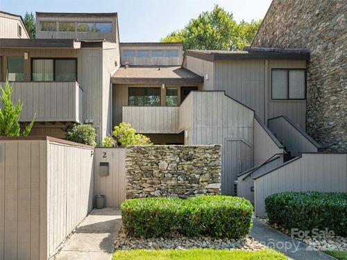 2 Lakemoor Ln, Laurel Park, NC, 28739-4059 | Card Image