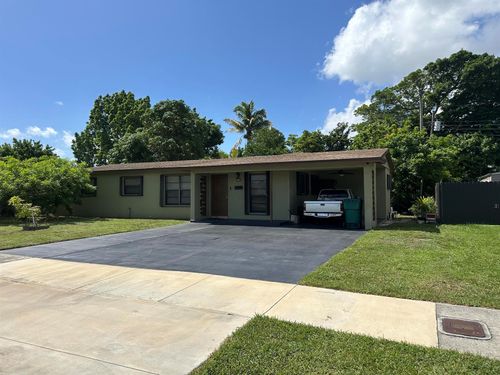 400-400 Nw 184th Ter, Miami, FL, 33169-4418 | Card Image