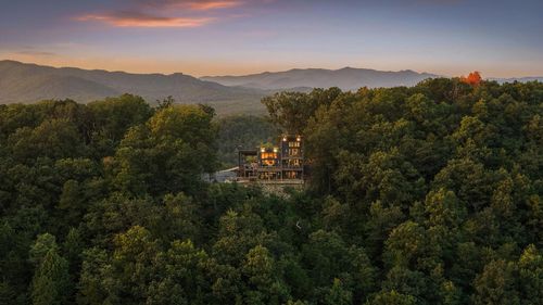 633 Wilderness Trl, Blue Ridge, GA, 30513 | Card Image