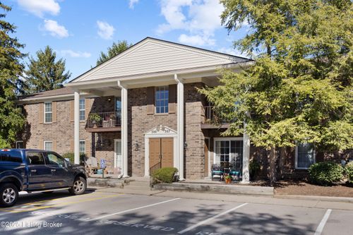 304 Logsdon Ct, Douglass Hills, KY, 40243-1122 | Card Image