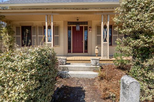 37 High St, Bradford, NH, 03221-3111 | Card Image