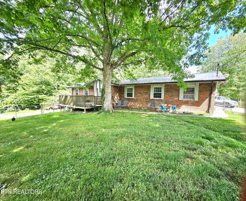 200 Sweet Ln, Clinton, TN, 37716-5221 | Card Image