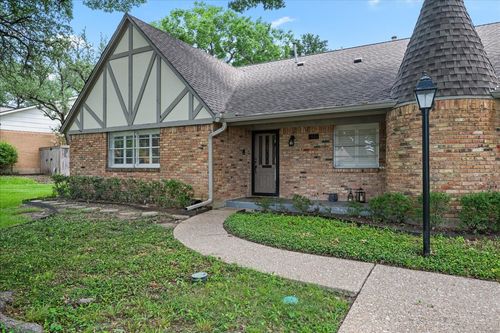 7610 Meadow Oaks Dr, Dallas, TX, 75230-4853 | Card Image