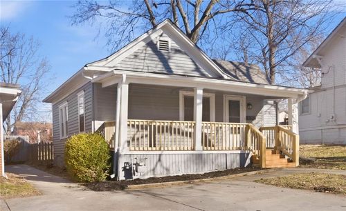 2908 W 44th Ave, Kansas City, KS, 66103-3206 | Card Image