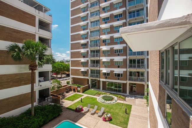 UNIT-1203 - 3614 Montrose Blvd, Condo with 1 bedrooms, 1 bathrooms and 2 parking in Houston TX | Image 11