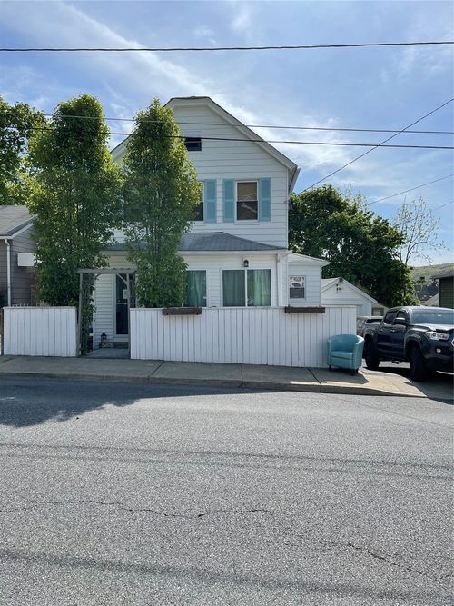 46 Fort Putnam St, Highland Falls, NY, 10928-2025 | Card Image