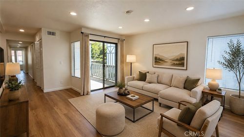 3044 W Cheryllyn Ln, Anaheim, CA, 92804-3166 | Card Image