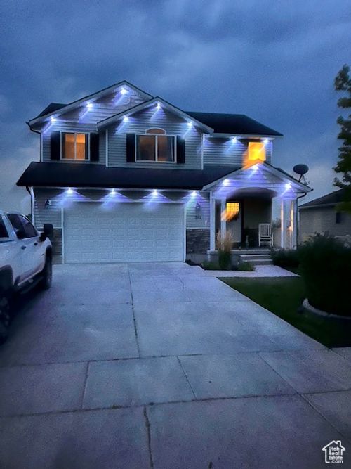 392 W 3775 S, Vernal, UT, 84078-4795 | Card Image
