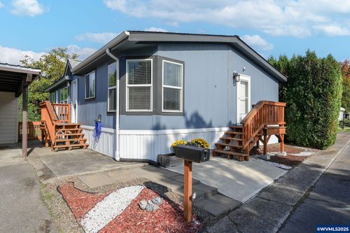15-141 S 17th St, Independence, OR, 97351-9772 | Card Image
