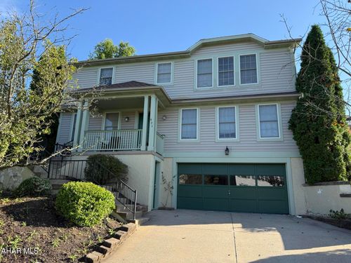 621 Robertdale Dr, Duncansville, PA, 16635-7525 | Card Image