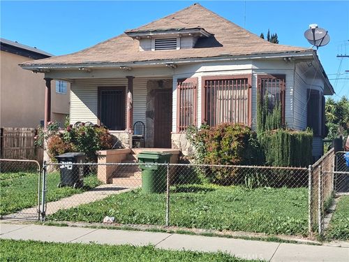 243 E 79th St, Los Angeles, CA, 90003-2507 | Card Image