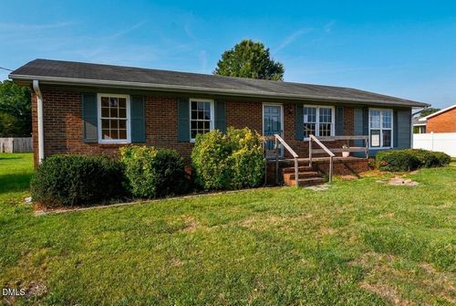 205 W B St, Erwin, NC, 28339-2619 | Card Image