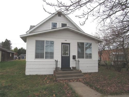 228 6th Ave S, Park Falls, WI, 54552-1018 | Card Image