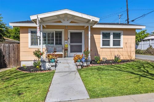 5847 Newlin Ave, Whittier, CA, 90601-3028 | Card Image