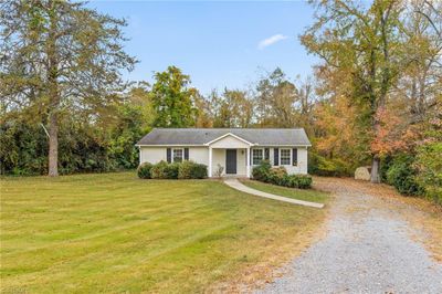 2900 Harper Road, House other with 3 bedrooms, 2 bathrooms and null parking in Clemmons NC | Image 1