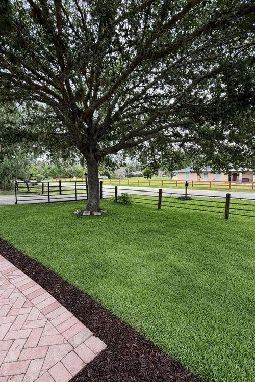 2835 Sarasota Golf Club Blvd, SARASOTA, FL, 34240-9097 | Card Image