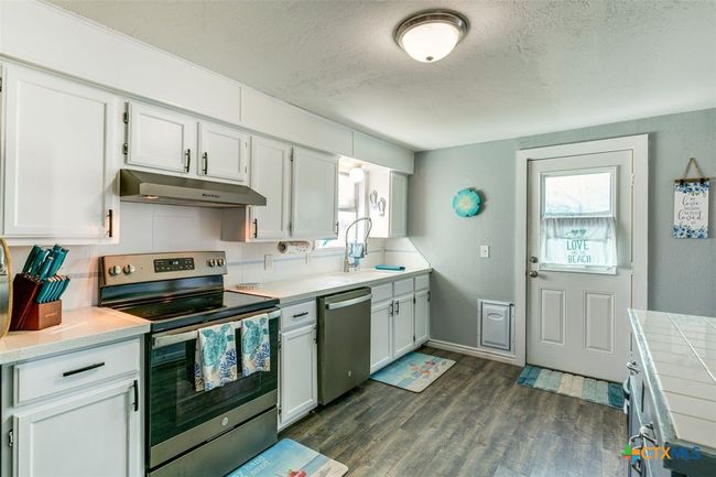 243 Magnolia Ave, House other with 3 bedrooms, 2 bathrooms and null parking in Aransas Pass TX | Image 8