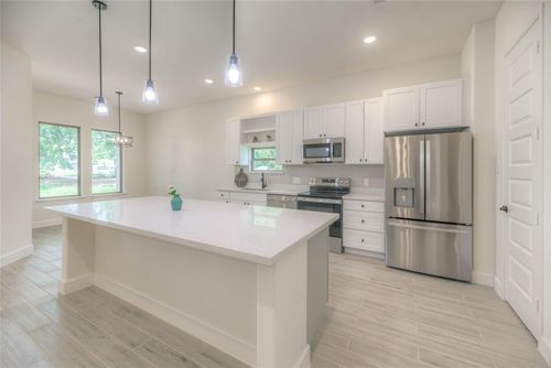175 Echo Ln, Livingston, TX, 77351-1194 | Card Image
