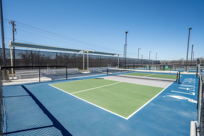 Lantana amenities include tennis/pickleball courts. | Image 36