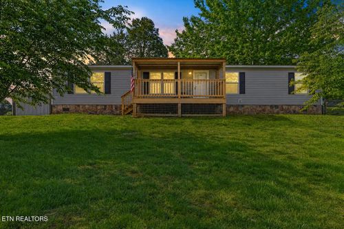 1017 Beardshire St, Sweetwater, TN, 37874-1318 | Card Image