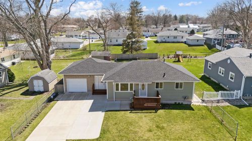 1648 Glenny Ave, Waterloo, IA, 50702-2408 | Card Image