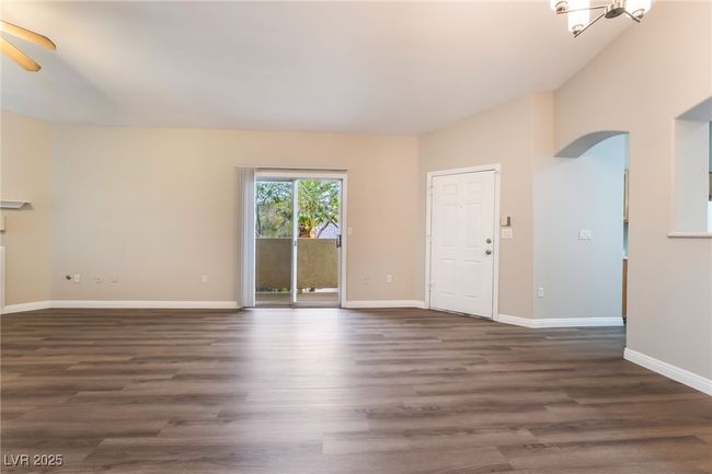 UNIT-202 - 3925 Lazy Pine St, Condo with 2 bedrooms, 2 bathrooms and 19 parking in Las Vegas NV | Image 8