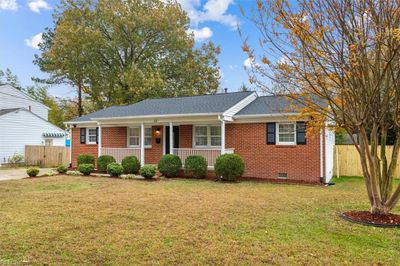 113 Fischer Drive, House other with 3 bedrooms, 2 bathrooms and null parking in Newport News VA | Image 3