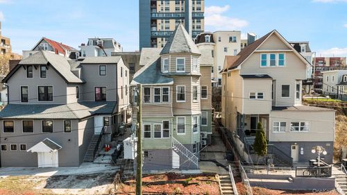 138 Buena Vista Ave, Yonkers, NY, 10701-3547 | Card Image