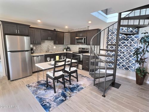 apt-5-9202 N 6th St, Phoenix, AZ, 85020-2569 | Card Image