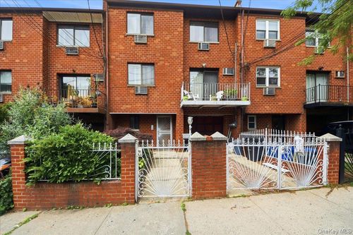 2975 Edson Ave, Bronx, NY, 10469-3356 | Card Image