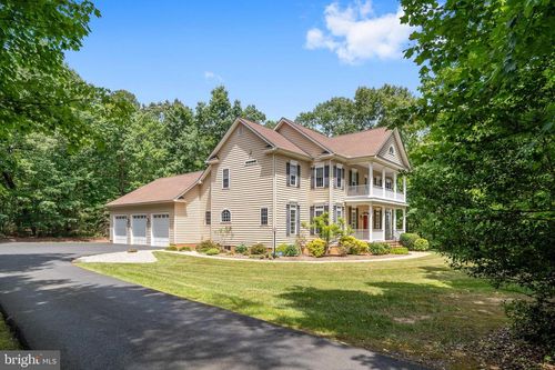 8622 Laroque Run Dr, FREDERICKSBURG, VA, 22407-1911 | Card Image