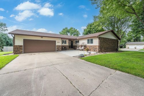 412 Linda St, Jackson, MN, 56143-1156 | Card Image