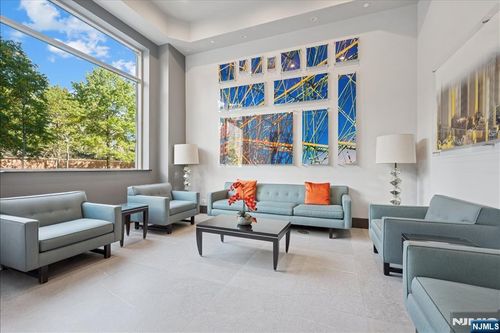 65 2nd St, Jersey City, NJ, 07302-7036 | Card Image