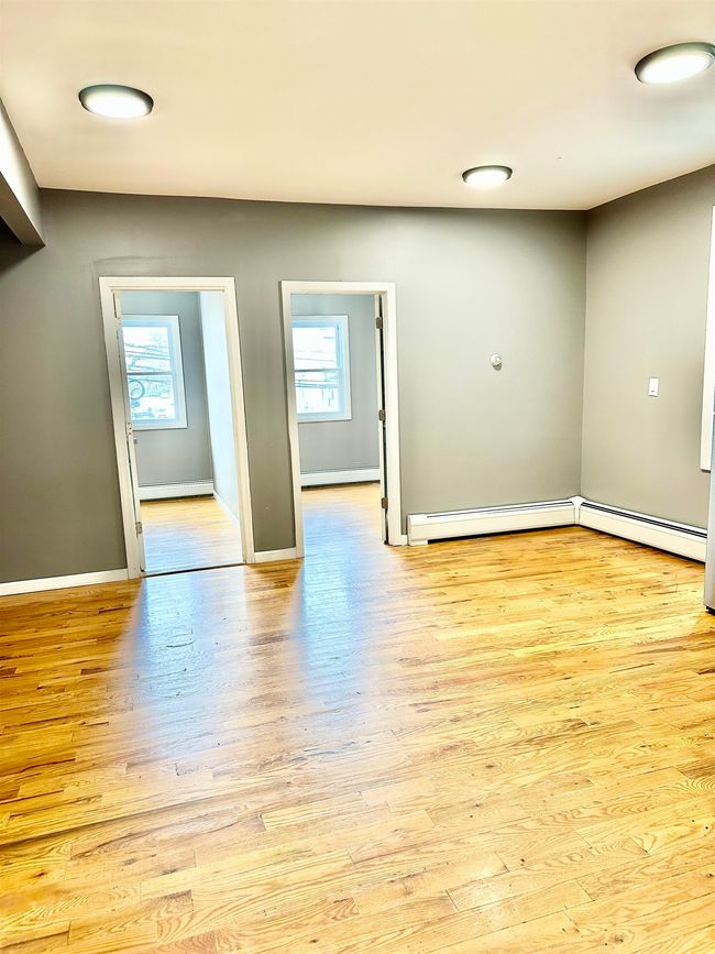 APT-1 - 245 Duncan Ave, Home with 2 bedrooms, 1 bathrooms and null parking in Jersey City NJ | Image 5