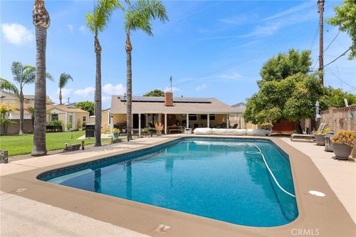 8736 Roosevelt Cir, Buena Park, CA, 90620-3848 | Card Image