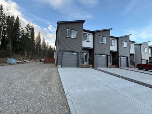 328C Boutin Ave, Hinton, AB, T7V0B4 | Card Image