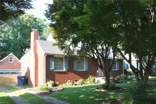 425 E Westmont Ave, Norfolk, VA, 23503-5334 | Card Image