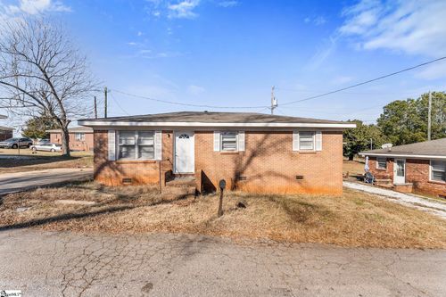 103 Linda Dr, Seneca, SC, 29678-4112 | Card Image
