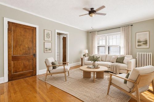 104-220 E 19th St, Minneapolis, MN, 55403-3967 | Card Image