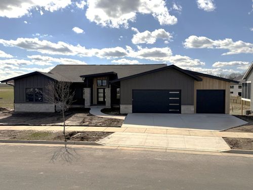 7687 Stonecrop Way, Deforest, WI, 53532 | Card Image